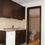 Golden Apartment *