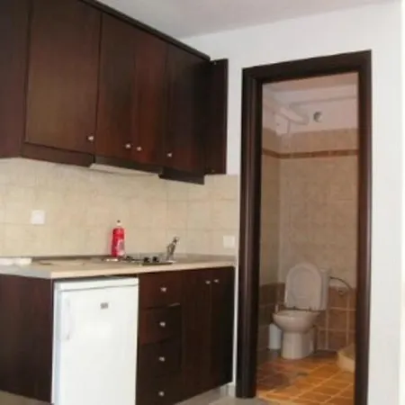 Golden Apartment